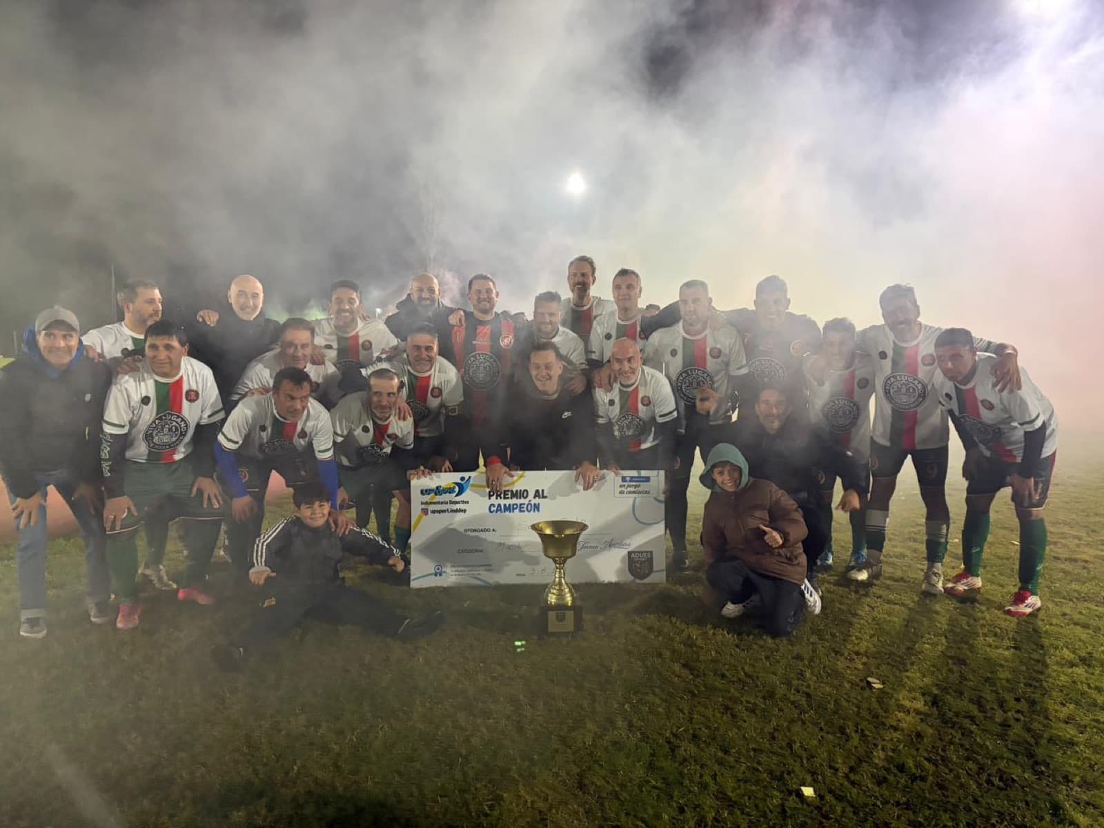Plantel campeón de Santa Rita — Master Zona 1
